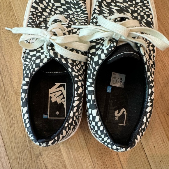 Vans Era in Wavy Checkerboard - Picture 5 of 6